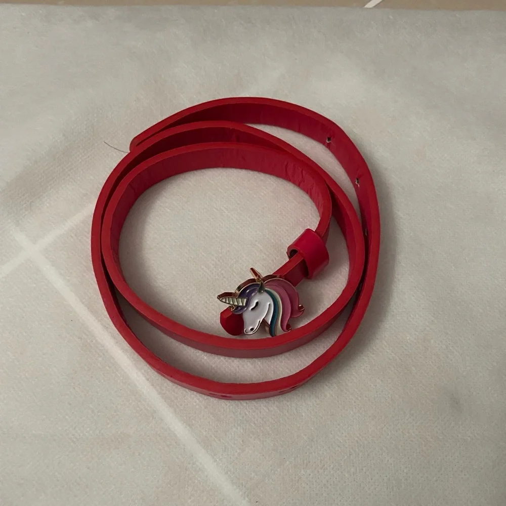 Girls‎ belt